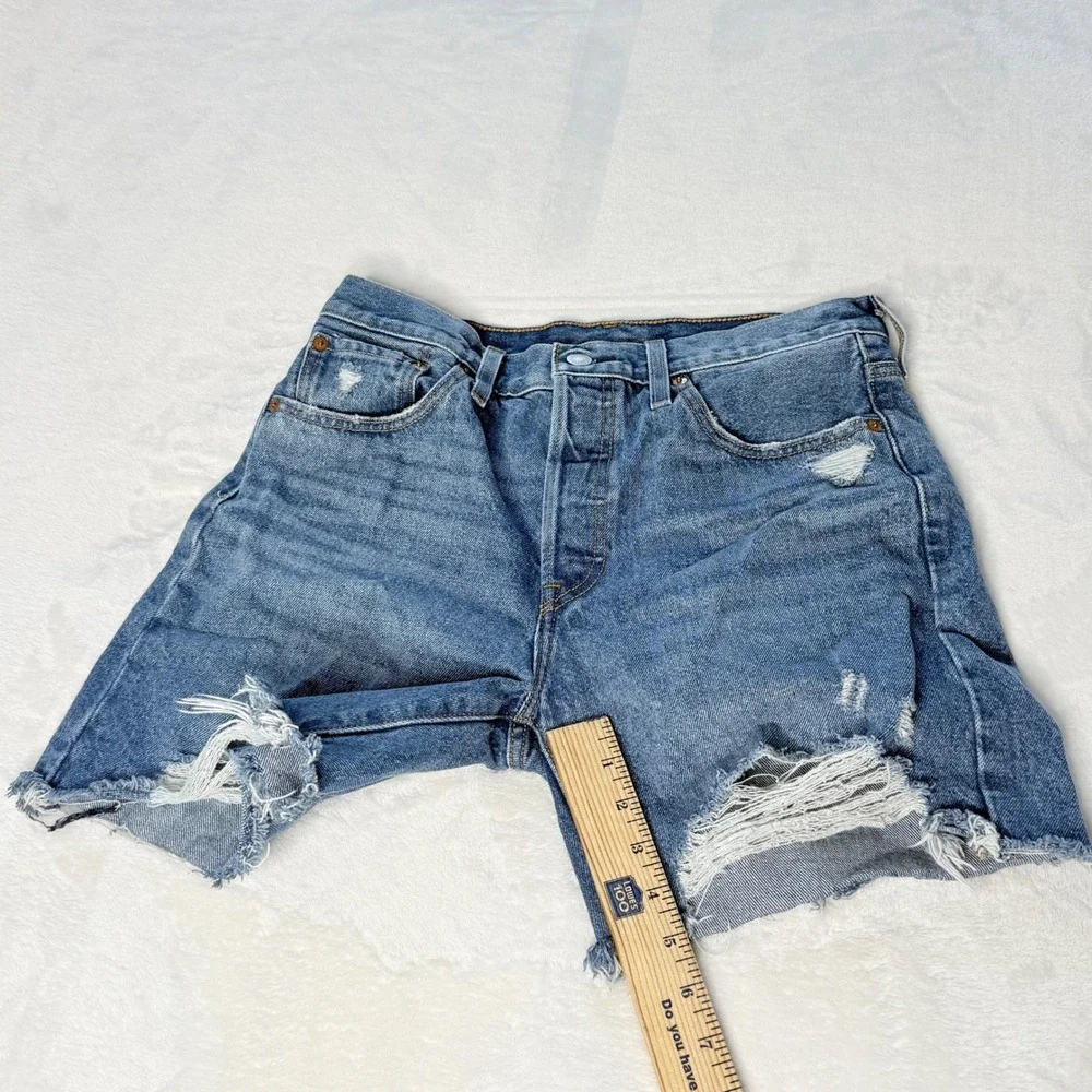 Levis 501 Original Cutoff Denim Shorts Medium Wash‎ Distressed Blue  30